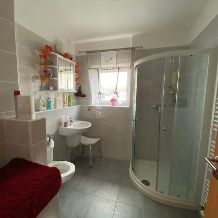 Apartment Na Lukach - Kopretina
